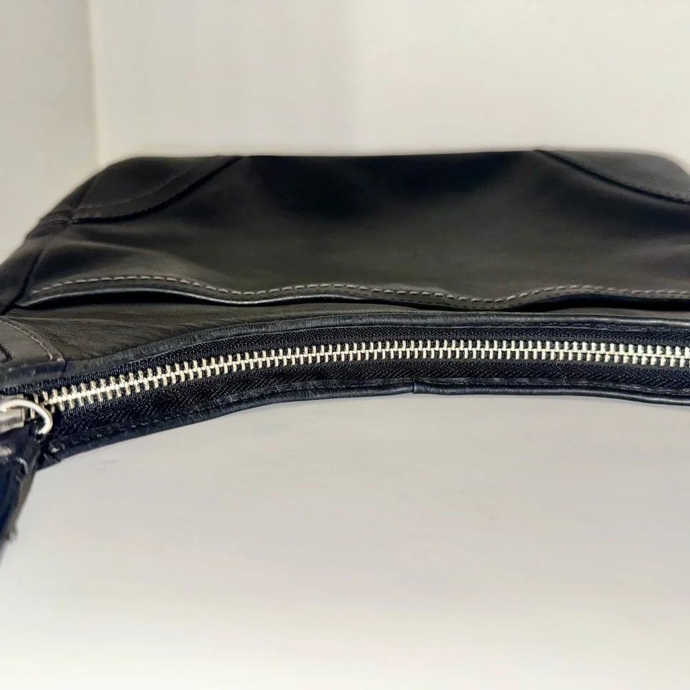 Coach F10260 Black Leather Hobo Shoulder Bag Tassel Charm Silver Hardware EUC